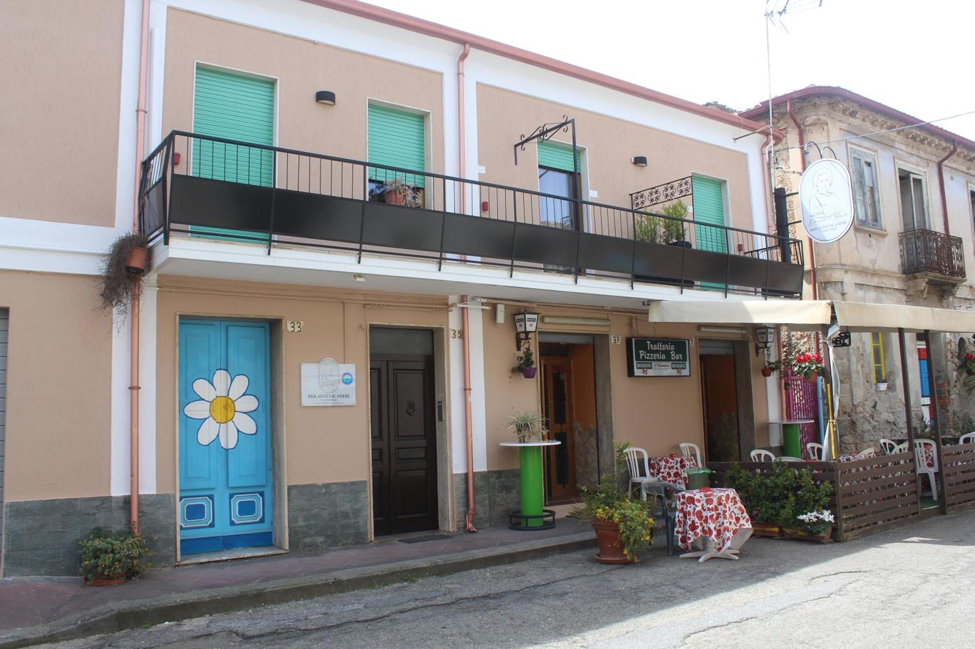 Donna Melina Bed & Breakfast Mileto Luaran gambar