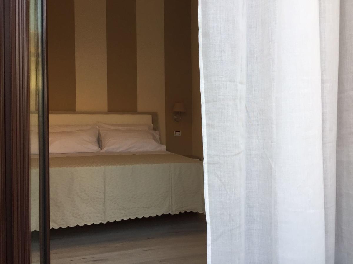 Donna Melina Bed & Breakfast Mileto Luaran gambar