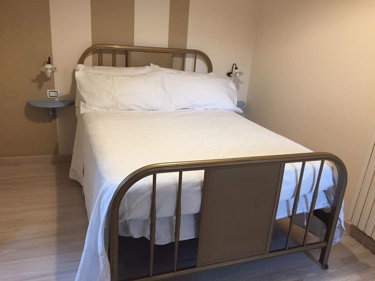 Donna Melina Bed & Breakfast Mileto Luaran gambar