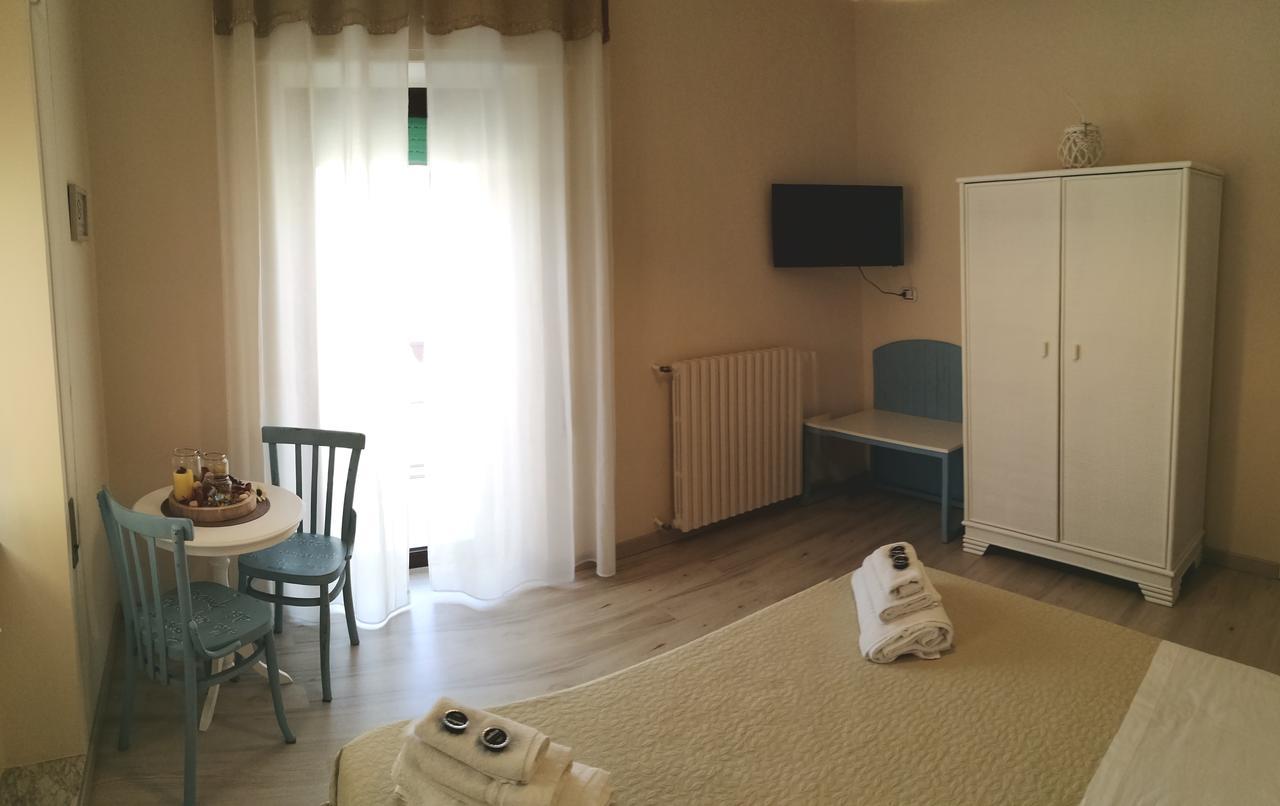 Donna Melina Bed & Breakfast Mileto Luaran gambar