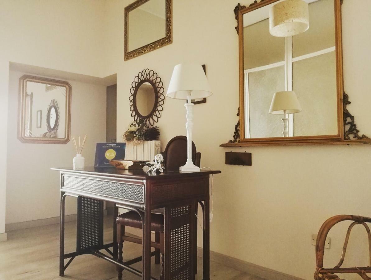 Donna Melina Bed & Breakfast Mileto Luaran gambar