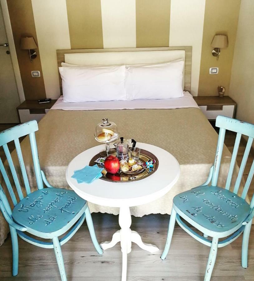 Donna Melina Bed & Breakfast Mileto Bilik gambar